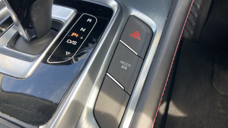 MG Hs 1.5 T-GDI Exclusive 5dr DCT Petrol Hatchback
